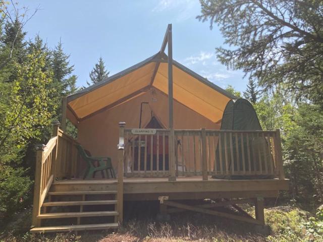 Dominion Hill Country 3*